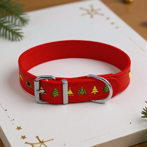 Red-collar-christmas-tree-christmas-theme